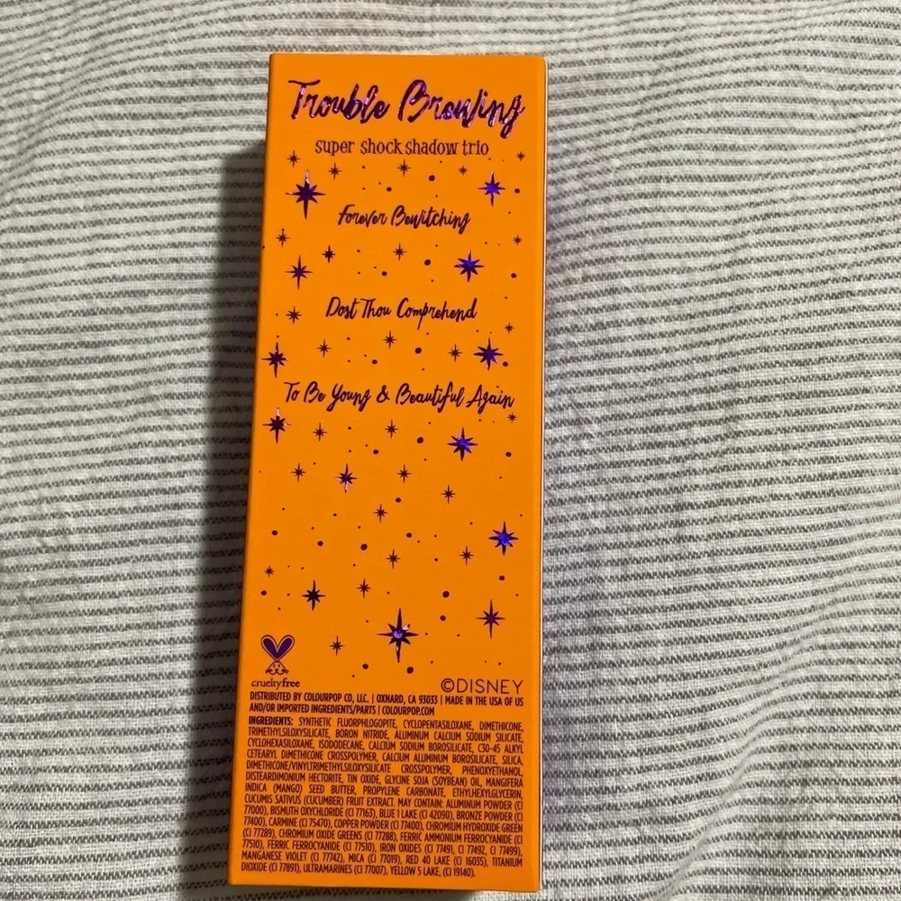 Colourpop Hocus Pocus “Trouble brewing” Shadow Kit